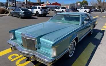 Lincoln-continental-mark-v-1979-green-5