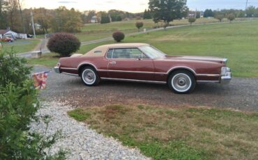 Lincoln-continental-markiv-1975-brown-20