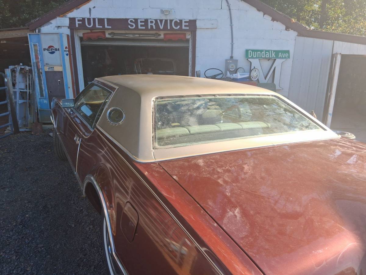Lincoln-continental-markiv-1975-brown-7