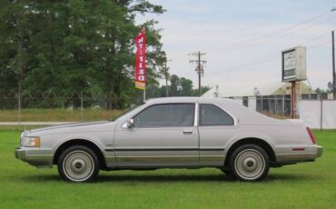 Lincoln-mark-1985-grey-11