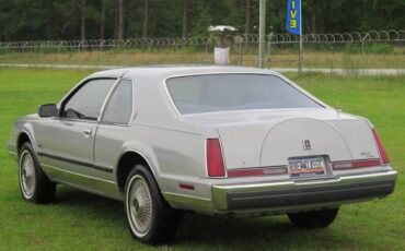 Lincoln-mark-1985-grey-12