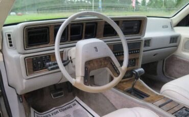 Lincoln-mark-1985-grey-20