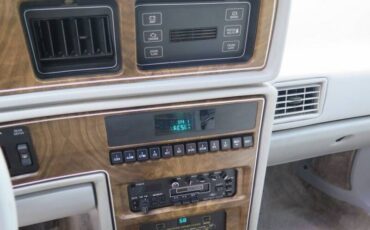 Lincoln-mark-1985-grey-3