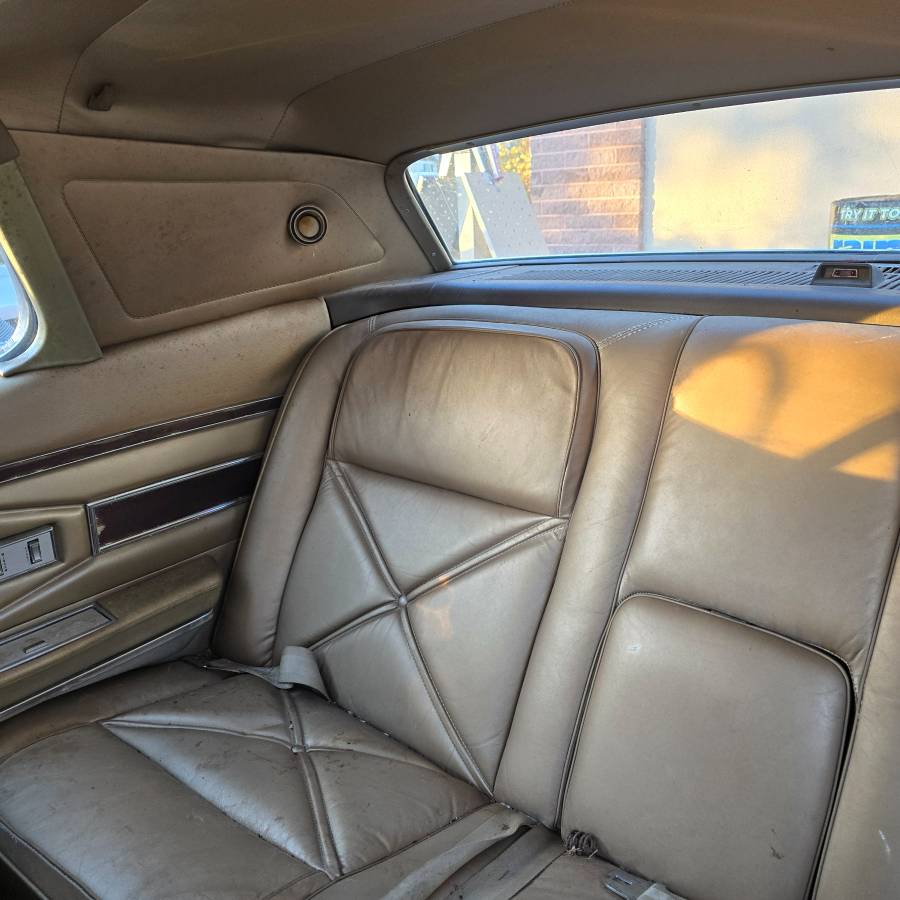 Lincoln-mark-iii-1970-6