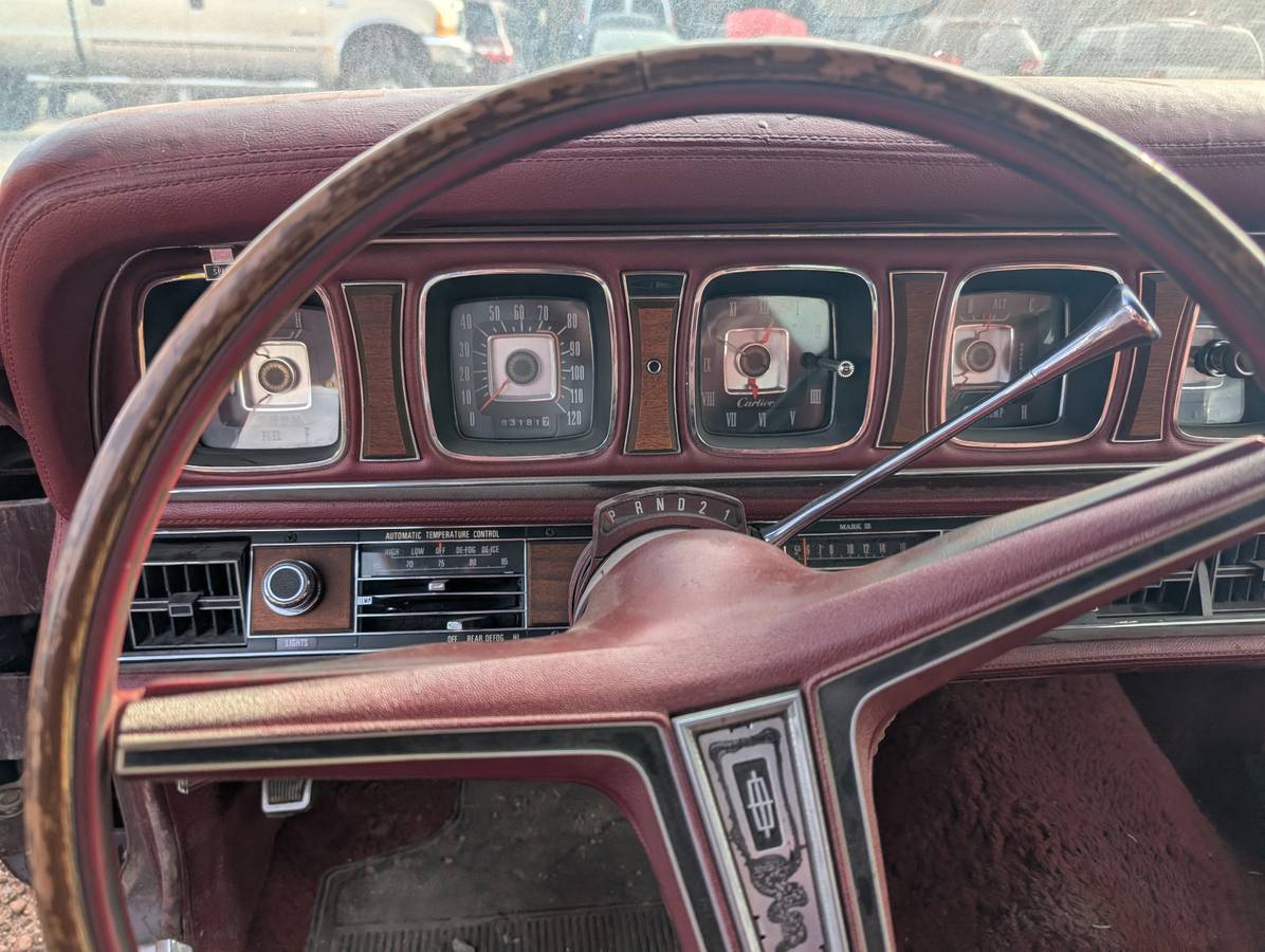 Lincoln-mark-lll-1970-brown-12
