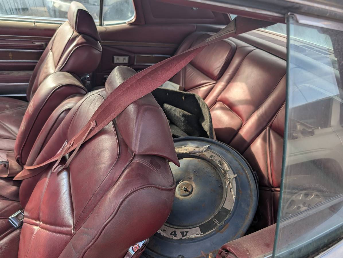 Lincoln-mark-lll-1970-brown-15