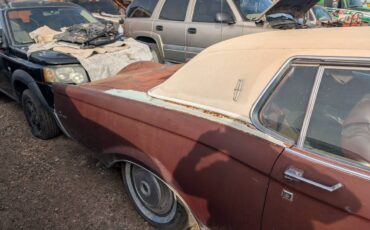 Lincoln-mark-lll-1970-brown-2
