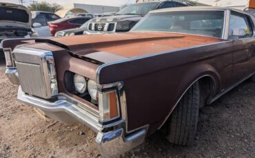 Lincoln-mark-lll-1970-brown-3