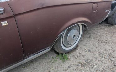 Lincoln-mark-lll-1970-brown-4