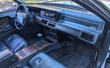 Lincoln-mark-vii-bill-blass-1990-white-15