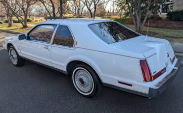 Lincoln-mark-vii-bill-blass-1990-white-8