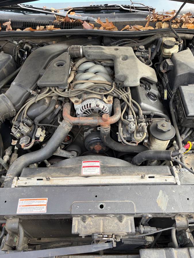 Lincoln-mark-viii-1993-blue