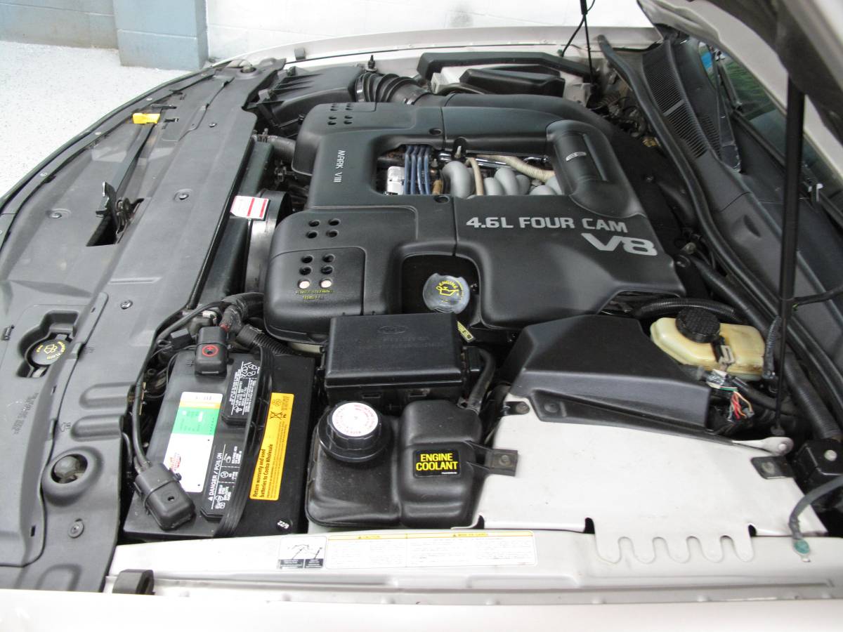 Lincoln-mark-viii-1995-grey-20