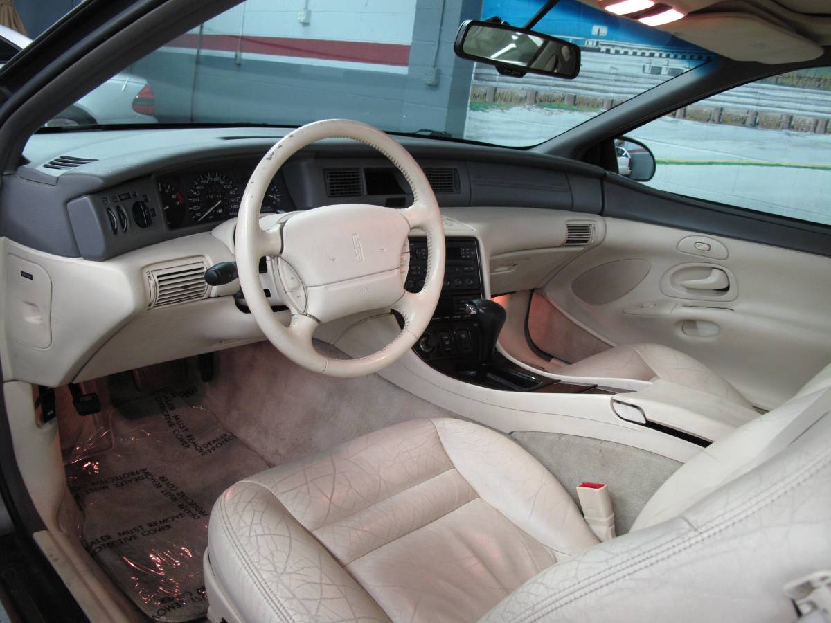 Lincoln-mark-viii-1995-grey-3