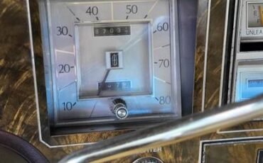 Lincoln-markv-1979-yellow-12