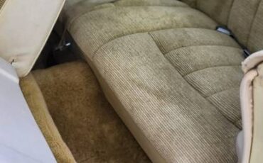 Lincoln-markv-1979-yellow-13