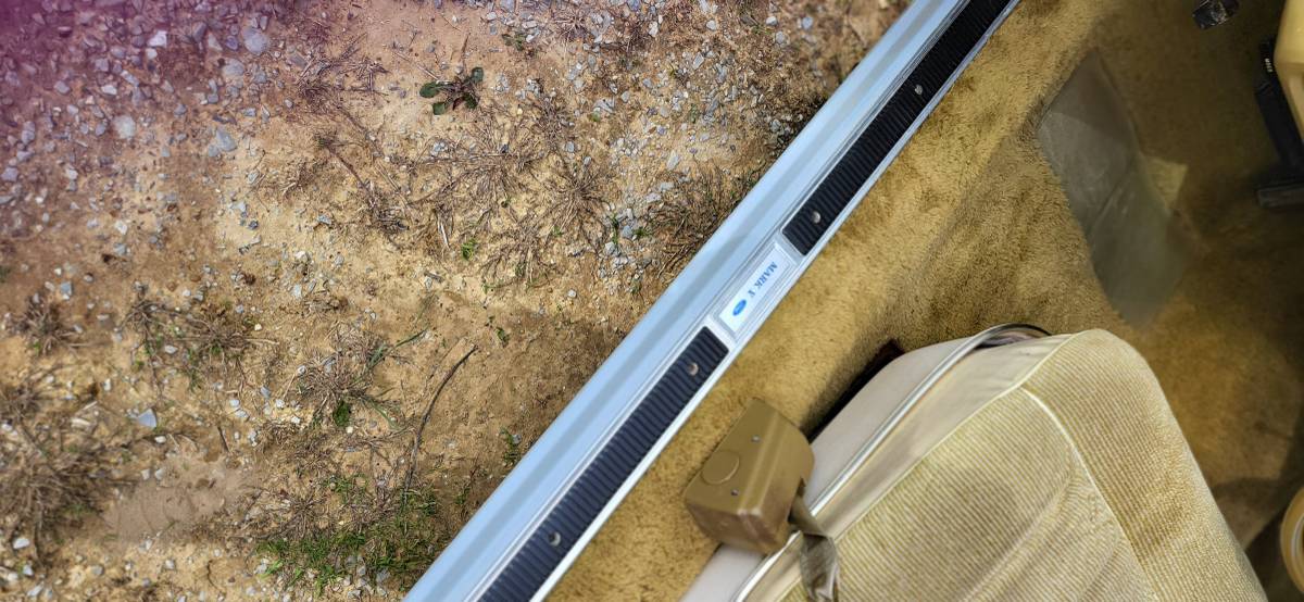 Lincoln-markv-1979-yellow-15