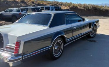 Lincoln-mk-v-1979-white-1