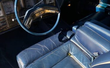 Lincoln-mk-v-1979-white-14