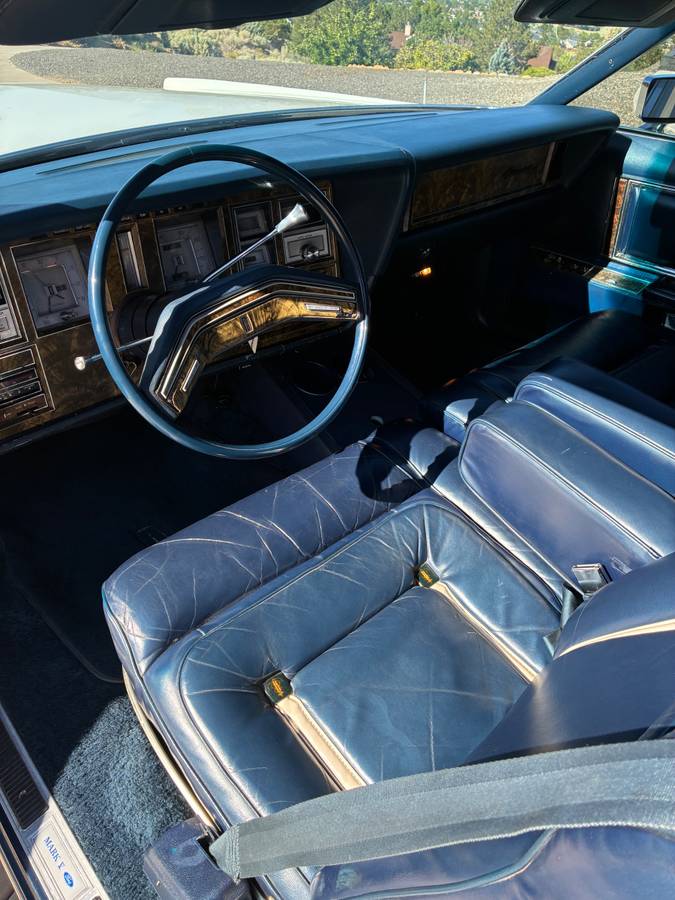 Lincoln-mk-v-1979-white-14