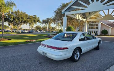 Lincoln-mkviii-1993-white-10