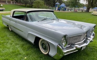 Lincoln-premier-1958-blue