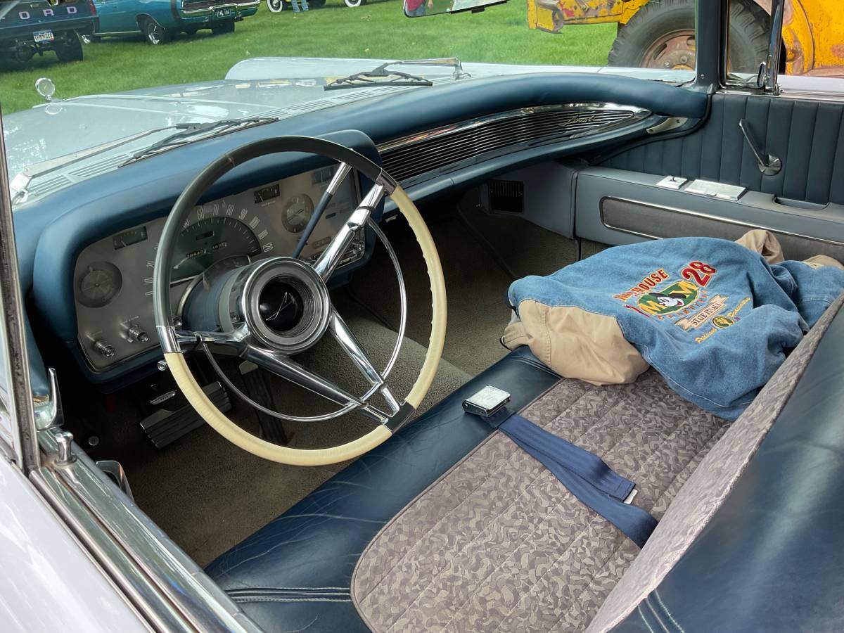 Lincoln-premier-1958-blue-5
