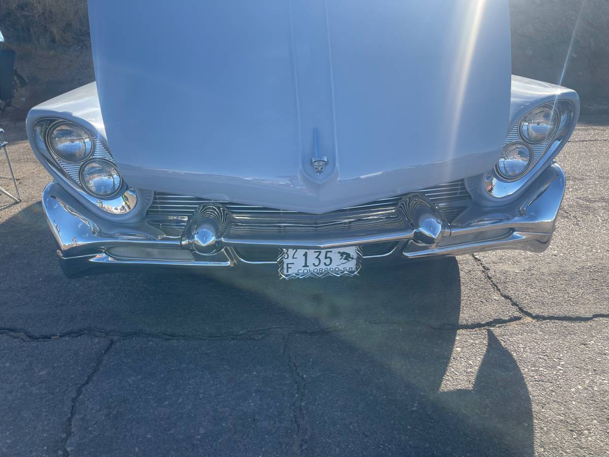 Lincoln-premier-1958-blue-9