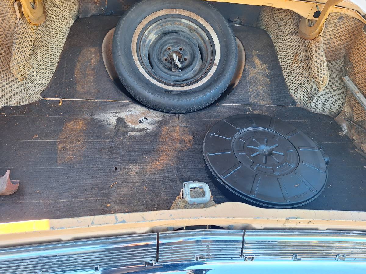 Lincoln-premiere-1959-11