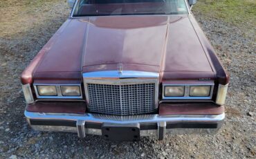 Lincoln-town-car-1986-12