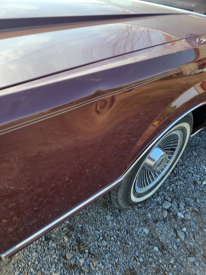 Lincoln-town-car-1986-14