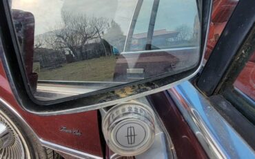 Lincoln-town-car-1986-9