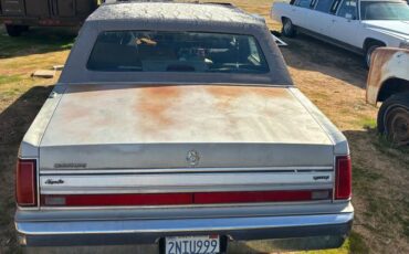 Lincoln-town-car-1988-1