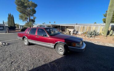 Lincoln-town-car-1990-3