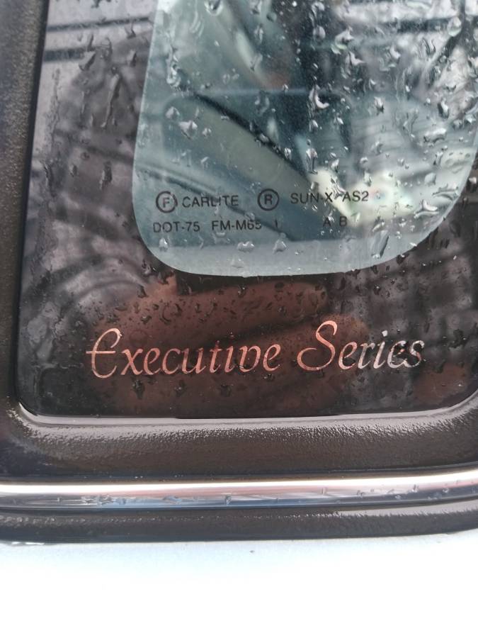 Lincoln-town-car-1990-blue-16