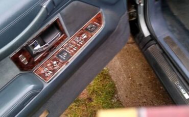 Lincoln-town-car-1990-blue-8