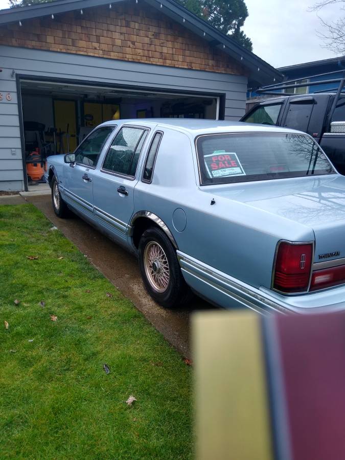 Lincoln-town-car-1990-blue-9
