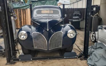 Lincoln-zephyr-limousine-1941-black-1