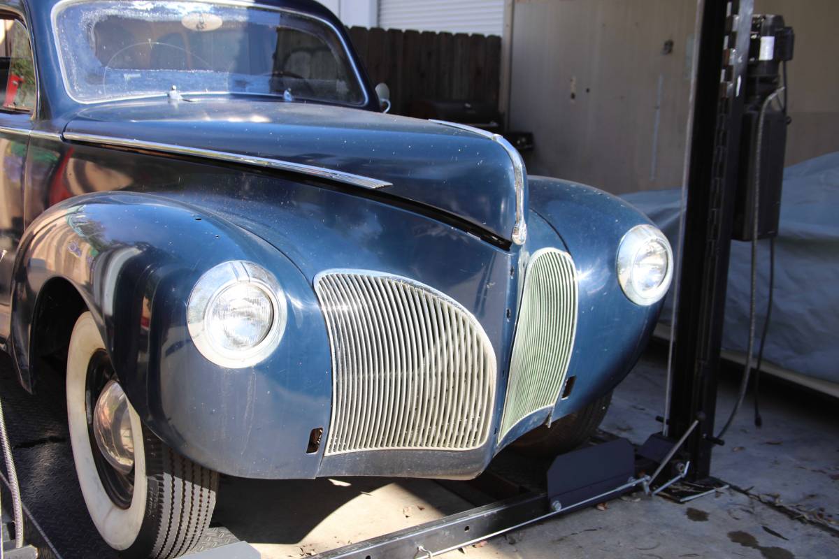 Lincoln-zephyr-limousine-1941-black-2