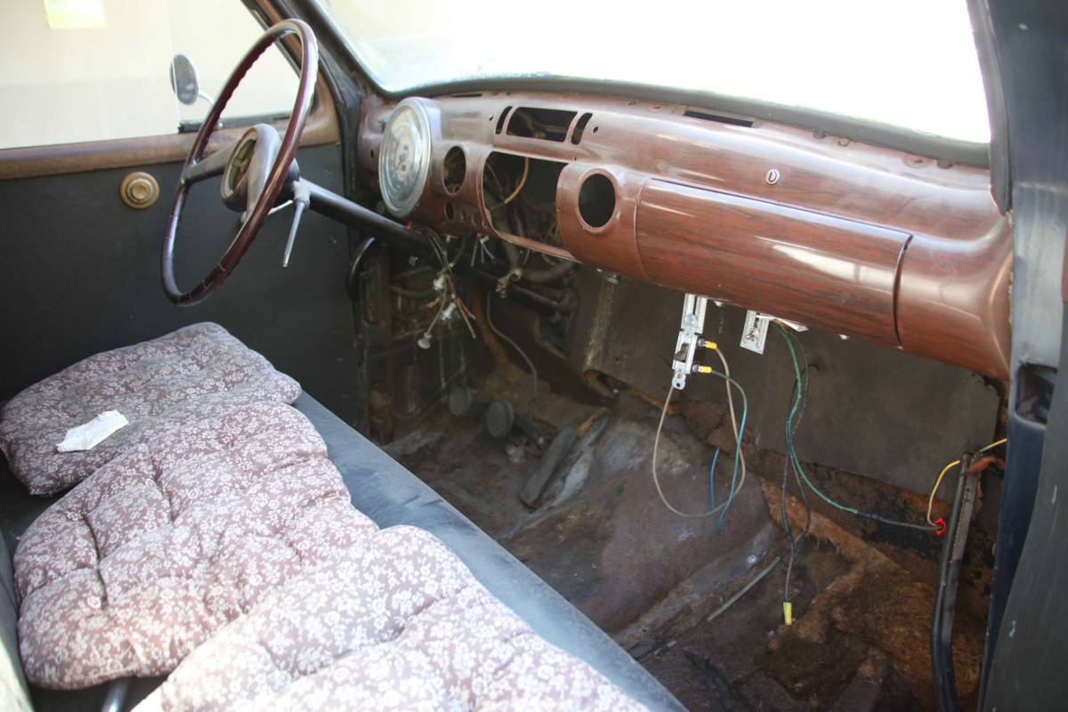 Lincoln-zephyr-limousine-1941-black-4