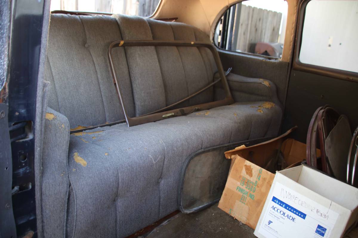 Lincoln-zephyr-limousine-1941-black-5