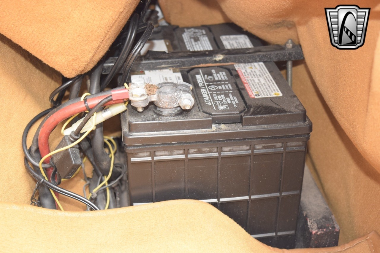 Lotus-Esprit-S4-1994-coupe-22