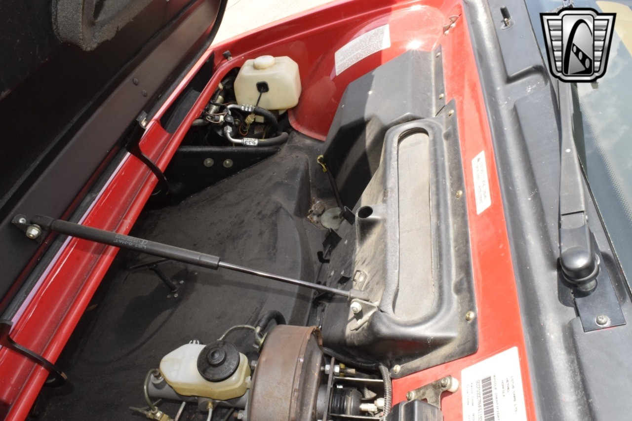 Lotus-Esprit-S4-1994-coupe-29