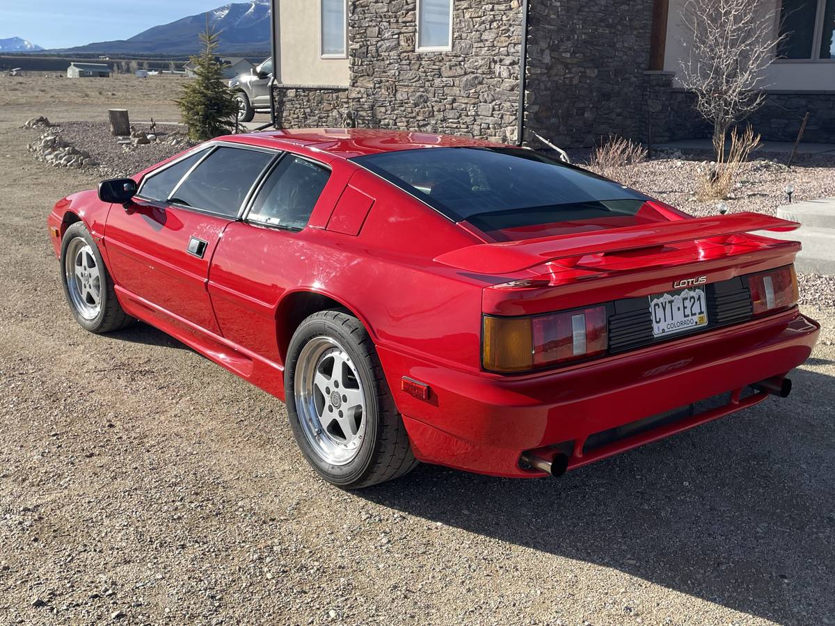 Lotus-turbo-esprit-series-3-1990-3