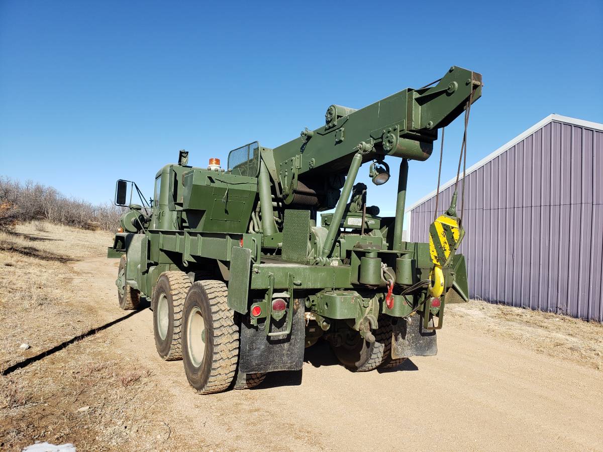M816-am-general-wrecker-diesel-1970-green-18