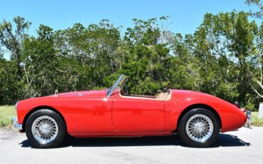 MG-MGA-1962-Convertible-29