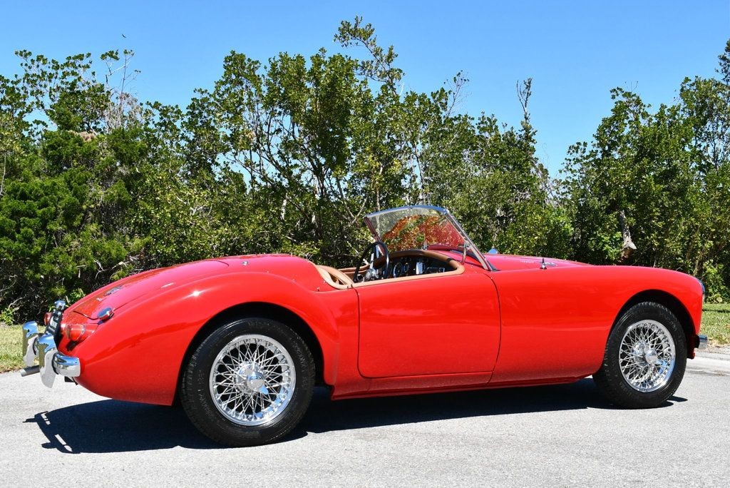 MG-MGA-1962-Convertible-35