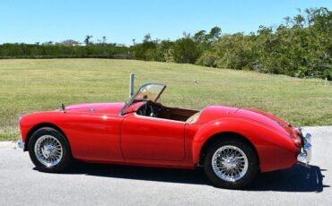 MG-MGA-1962-Convertible-4