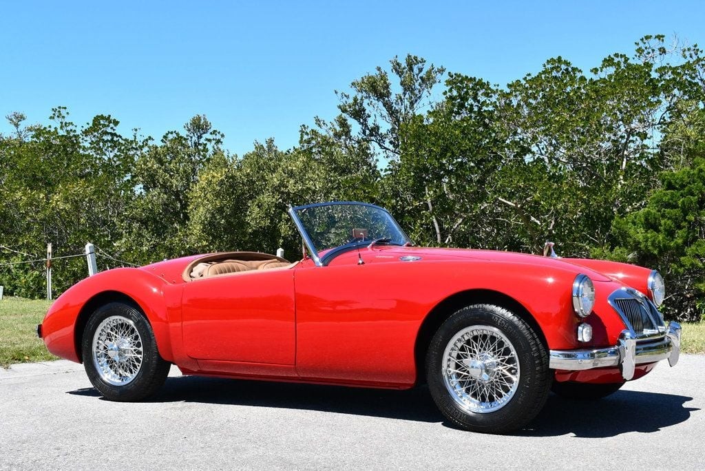 MG-MGA-1962-Convertible-8
