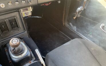 MG-MGB-1964-Convertible-10